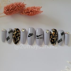 N1KE and tiger pattern